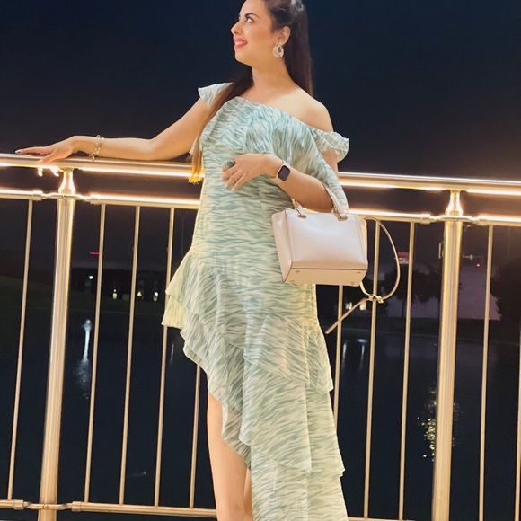 Beautiful Asymmetrical Dress - Picture 3 of 3